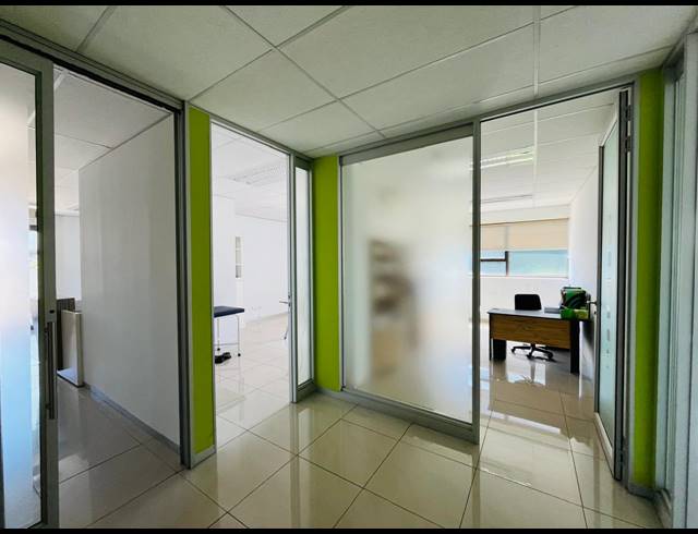146M² OFFICE FOR SALE IN FOURWAYS GARDENS